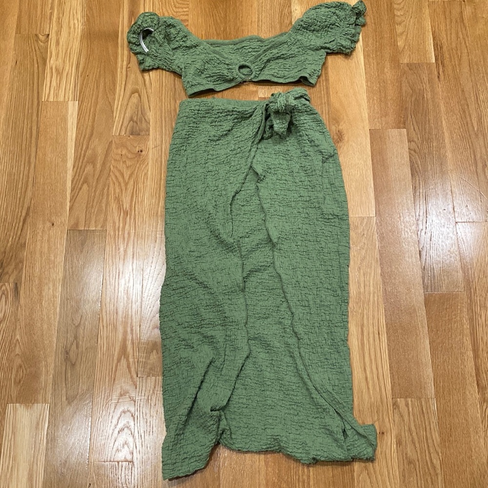 Two piece crop skirt set